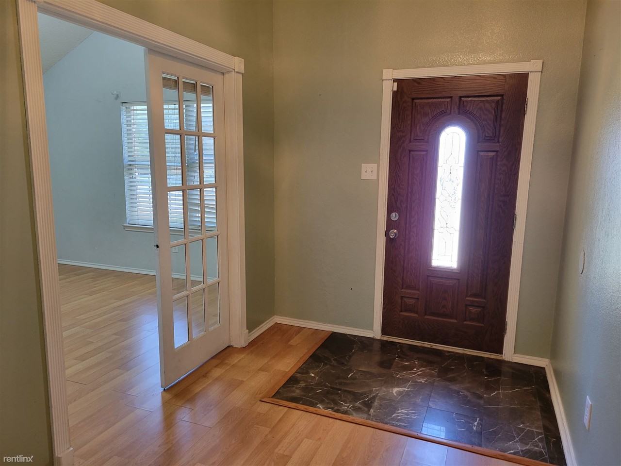 11125 Pleasant Wood Ln - Photo 3 of 18