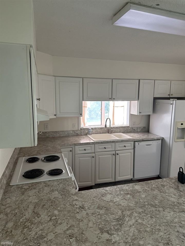 47 Wedgefield Rd - Photo 2 of 9