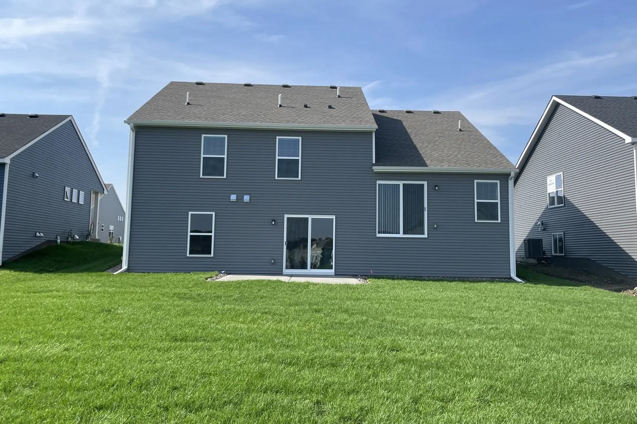 12354 Amber Dr - Photo 2 of 50