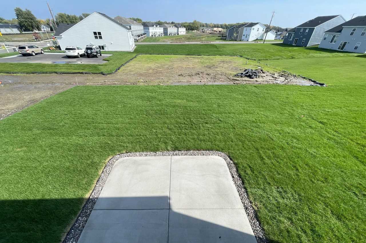 12354 Amber Dr - Photo 3 of 50