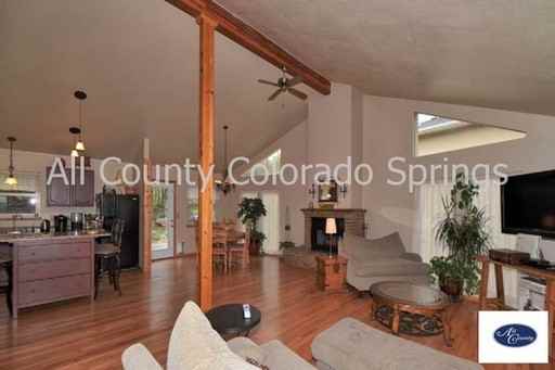 2635 Stoneridge Dr - Photo 3 of 9