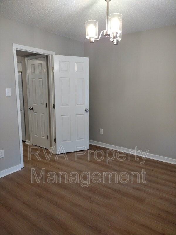 3902 Birdbrook Dr - Photo 3 of 15