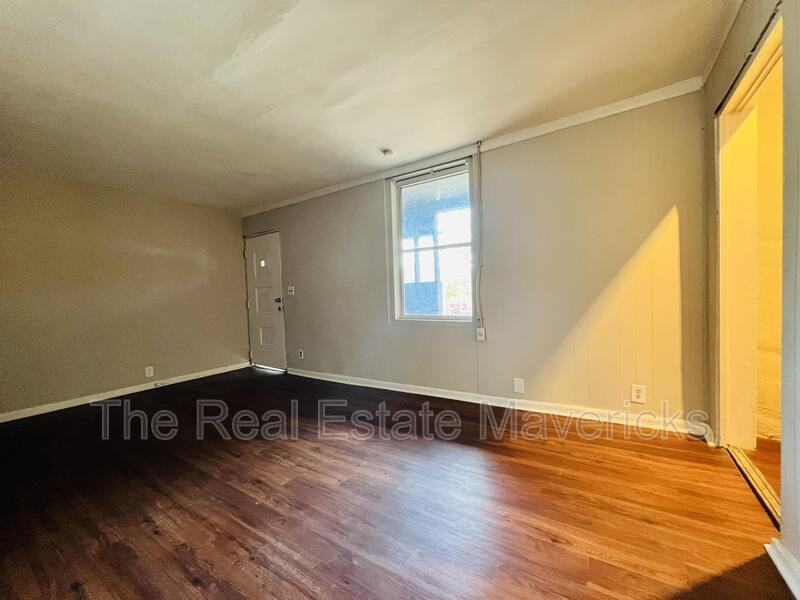 2368 Milne St - Photo 3 of 8