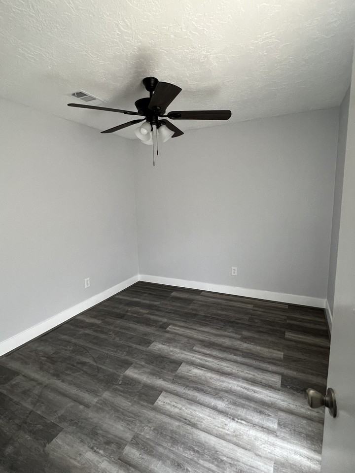 11008 Panicum Ct - Photo 7 of 14