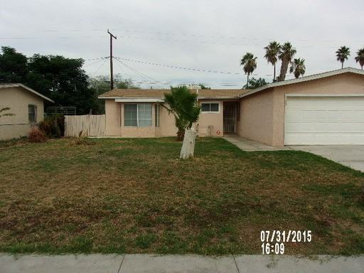 565 S Vernon Ave - Photo 3 of 18