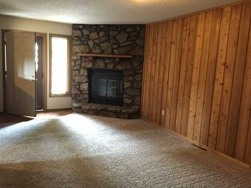 3926 N Garland Cir - Photo 2 of 10