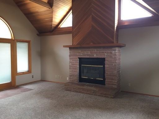 3926 N Garland Cir - Photo 3 of 10