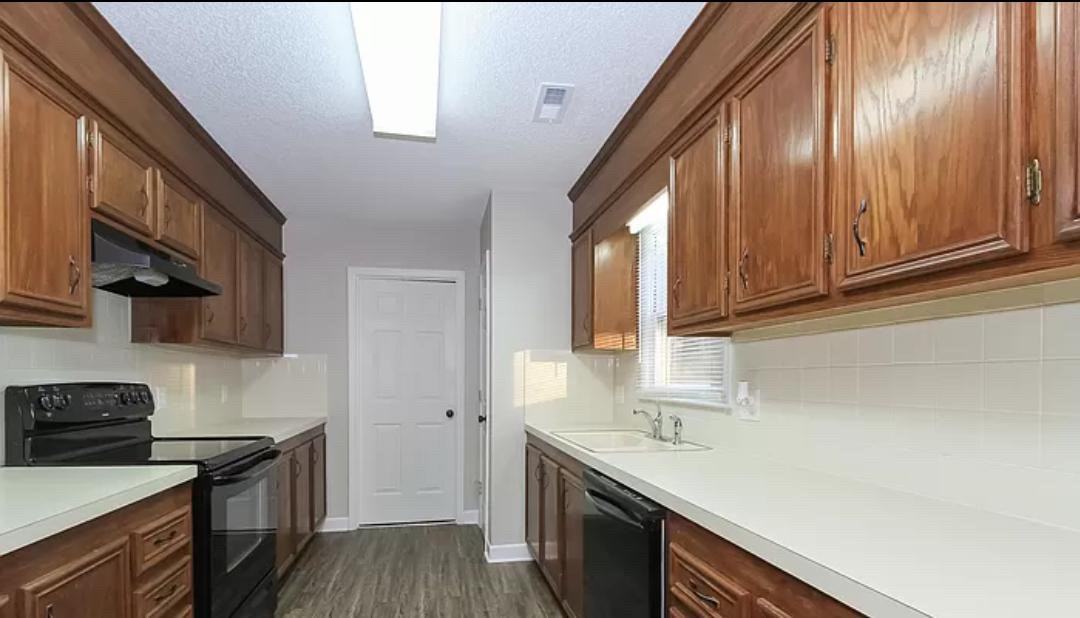 2332 Pebble Creek Rd - Photo 3 of 11