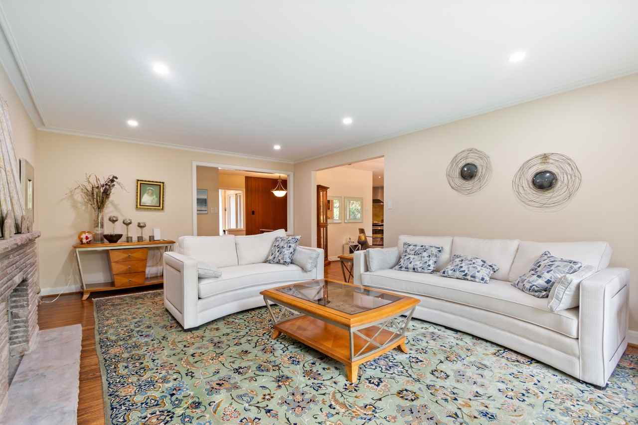 195 Burbank Drive - Photo 2 of 21