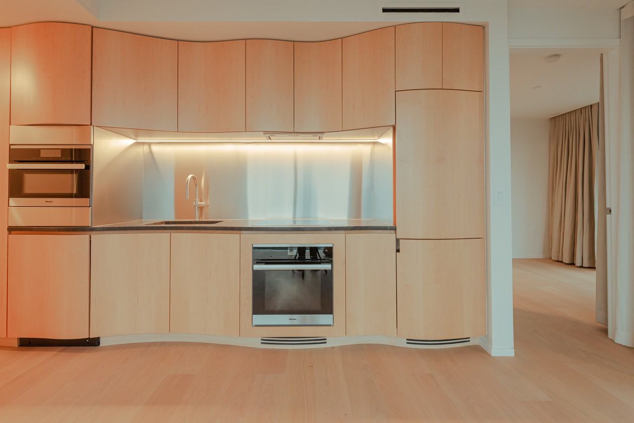 1568 Alberni Street #18xx