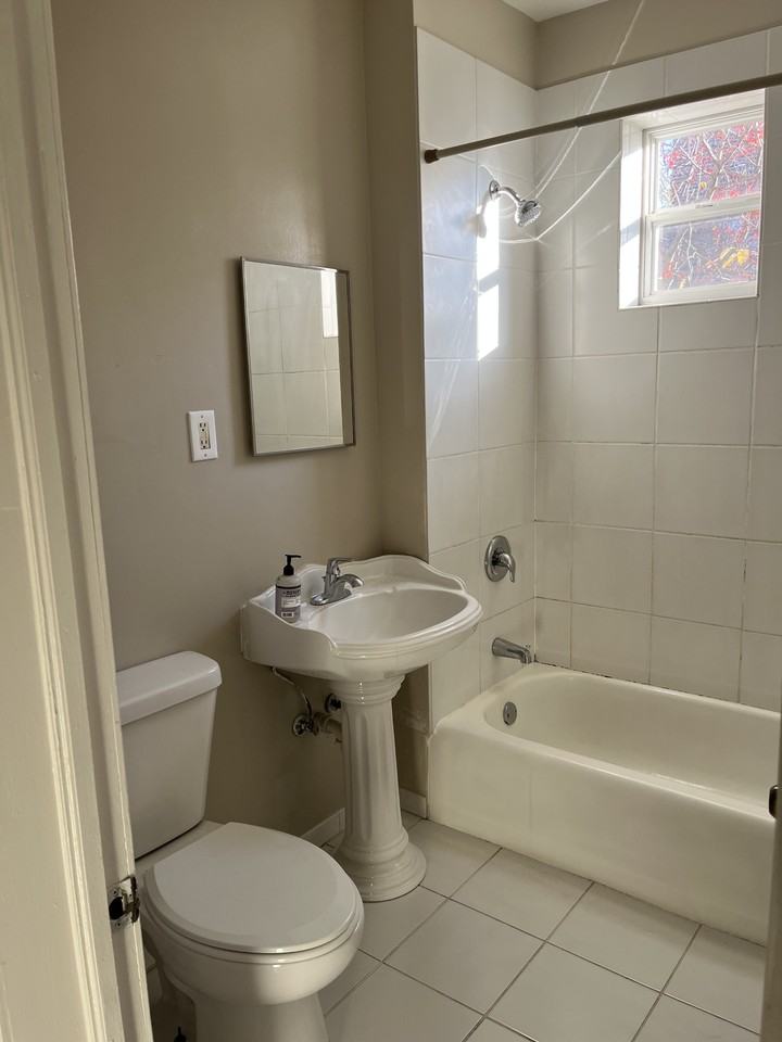 10423 S Avenue M #1 - Photo 3 of 10