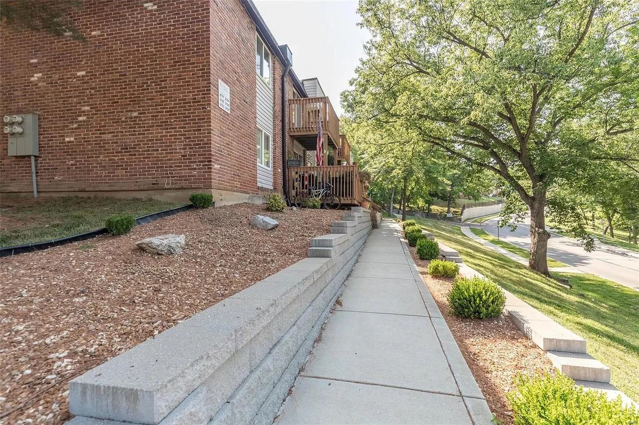 2793 Blackforest Dr #C - Photo 3 of 16