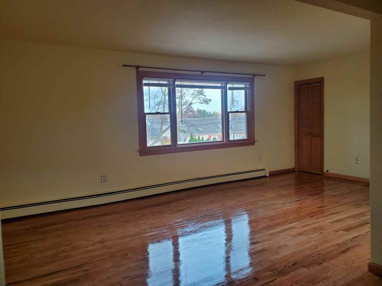 838 N Erie Ave #2 - Photo 3 of 11