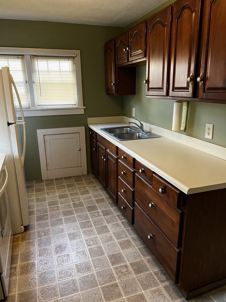 400 Nelson St #2 - Photo 2 of 22