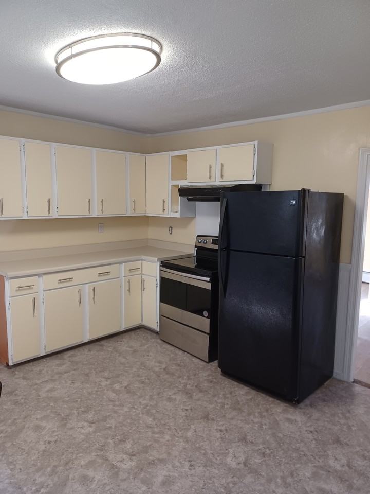 198 Knight Ave #198 - Photo 2 of 19