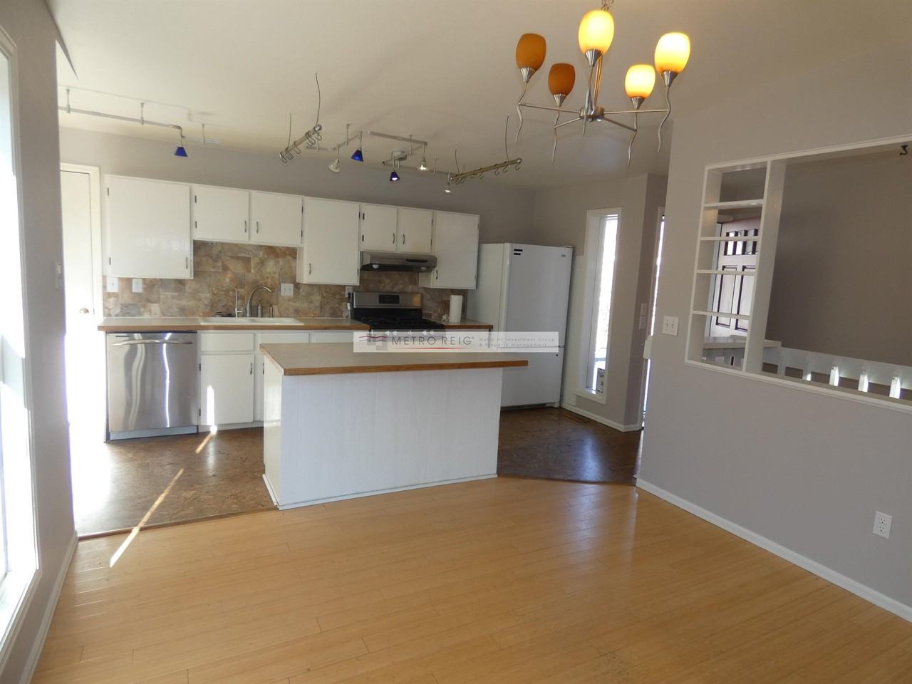 Matai Ct - Photo 2 of 11