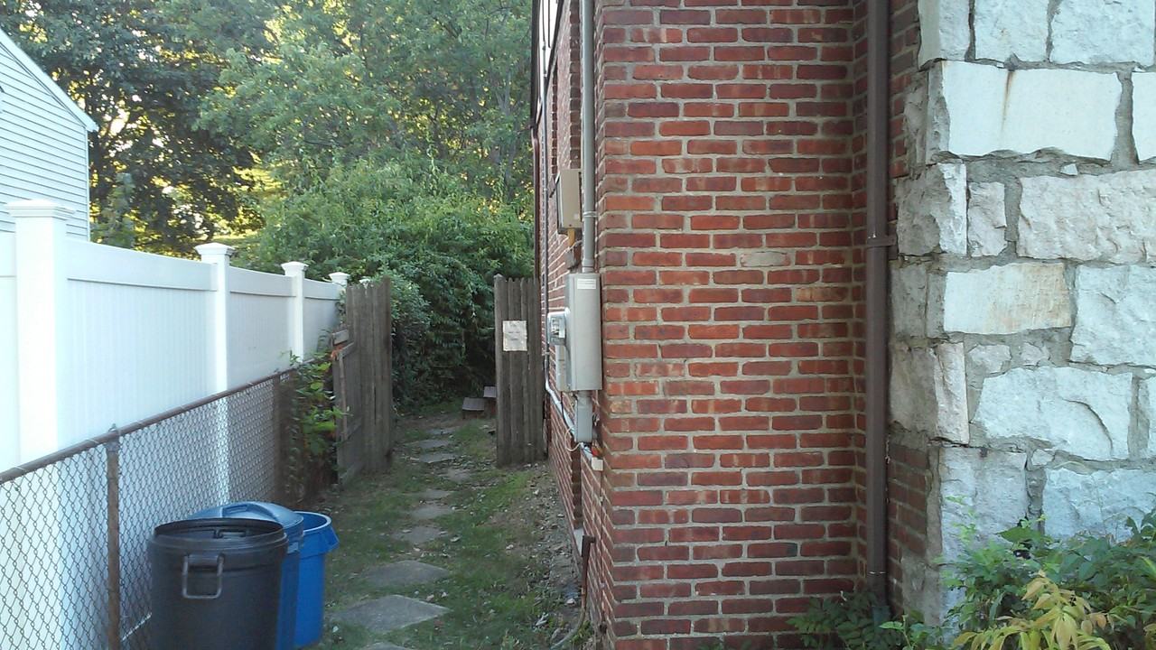 1 Farmers Ave - Photo 3 of 8