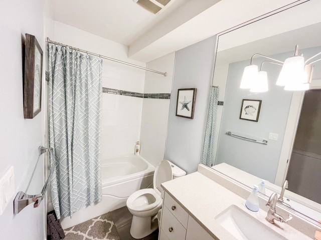 2570 Panorama Drive - Photo 3 of 11