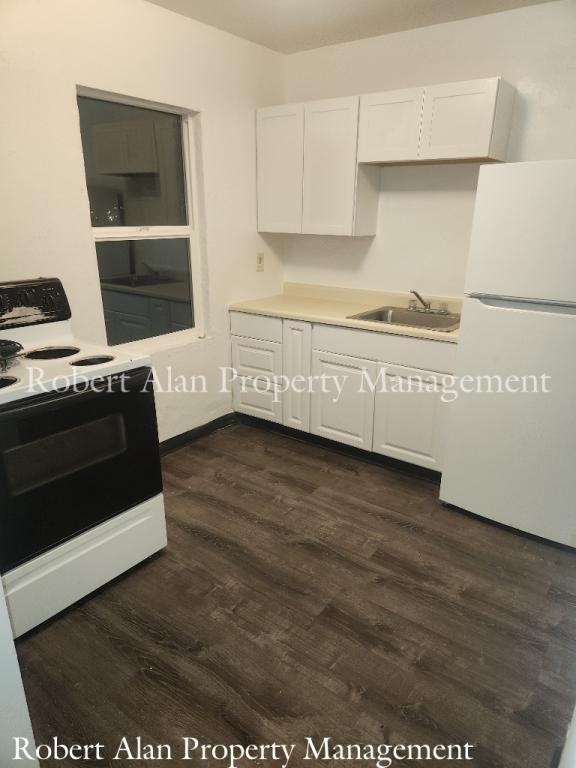 800 Sw 1st St - Photo 2 of 4