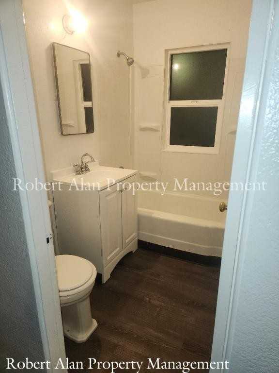800 Sw 1st St - Photo 4 of 4