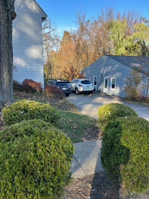 6917 Chaffee Ct - Photo 3 of 25