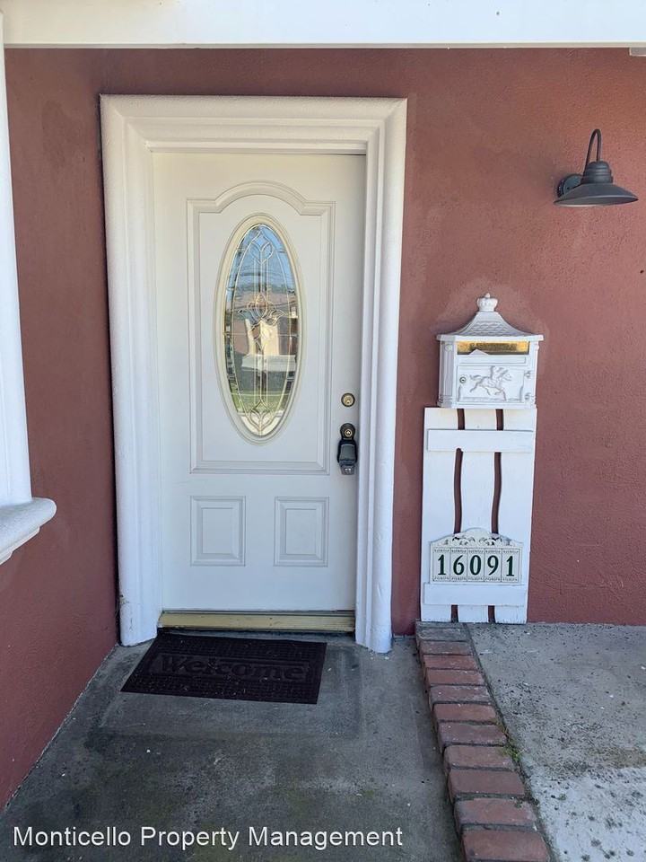 16091 Warren Ln - Photo 2 of 16