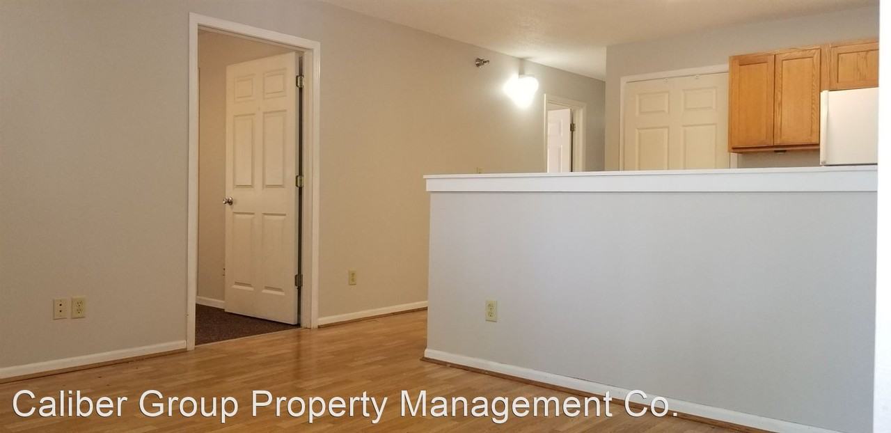 921 W 20th Street - Photo 3 of 19