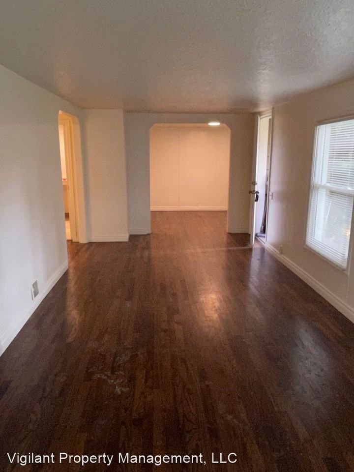 3314 E 18th St - Photo 2 of 19