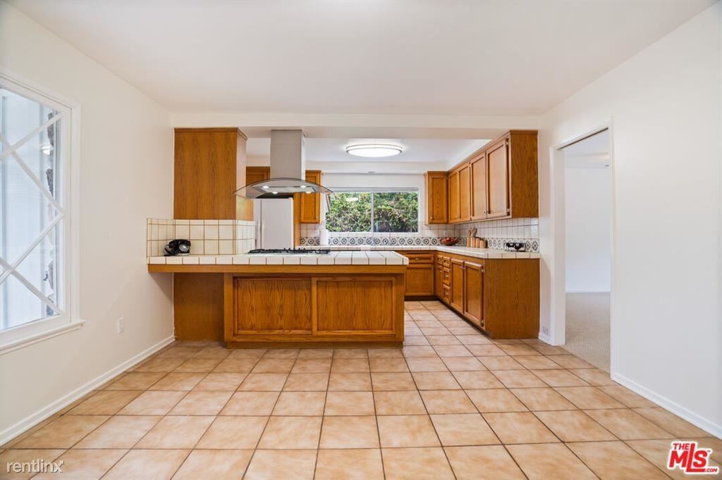 6164 Paseo Canyon Dr - Photo 2 of 10