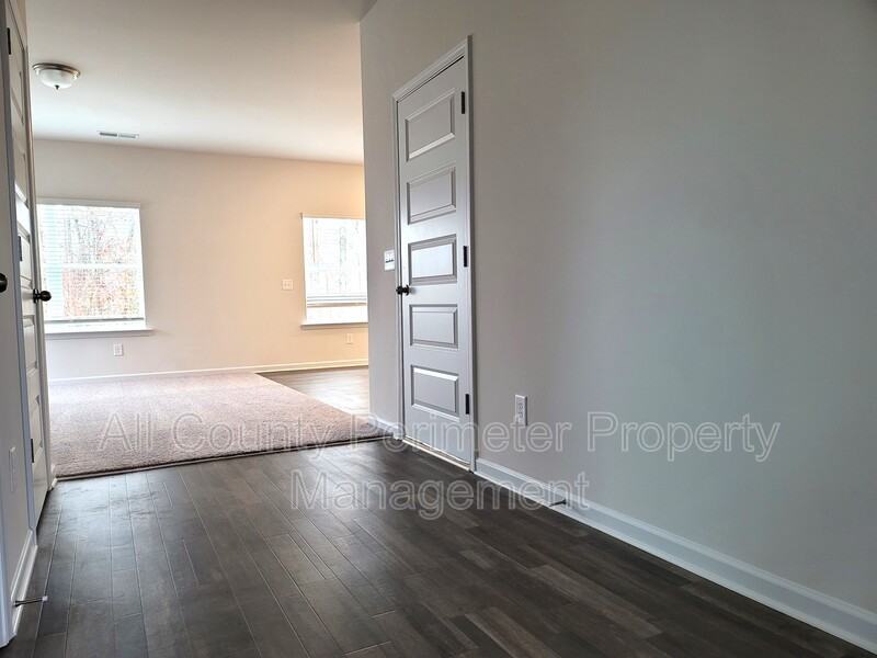25 Rambling Oaks Dr Ne - Photo 2 of 14