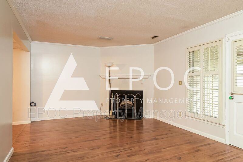 3992 Valley Ct #B - Photo 2 of 15
