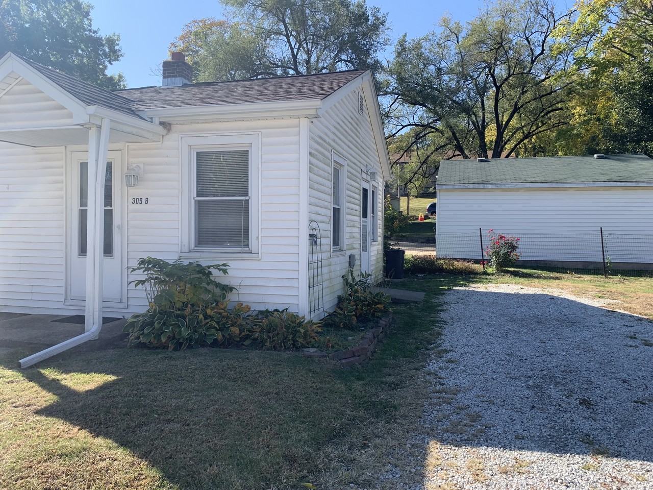 309 Treasure Street #B - Photo 2 of 13