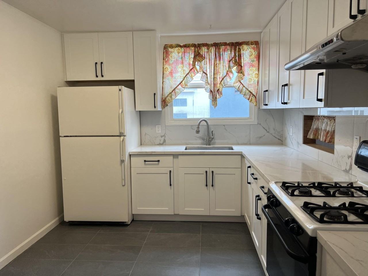 61 Oceanside Dr #NA - Photo 2 of 6