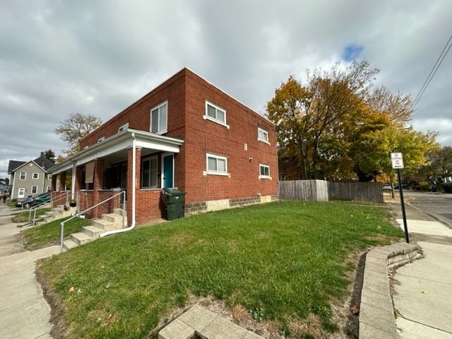 382 N Champion Ave #382 - Photo 2 of 22