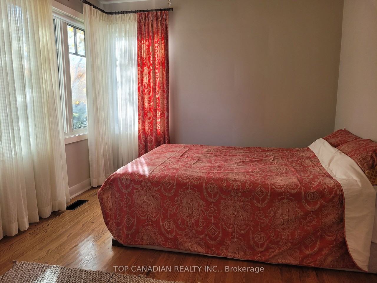 143 Avenue Road #Main - Photo 3 of 6