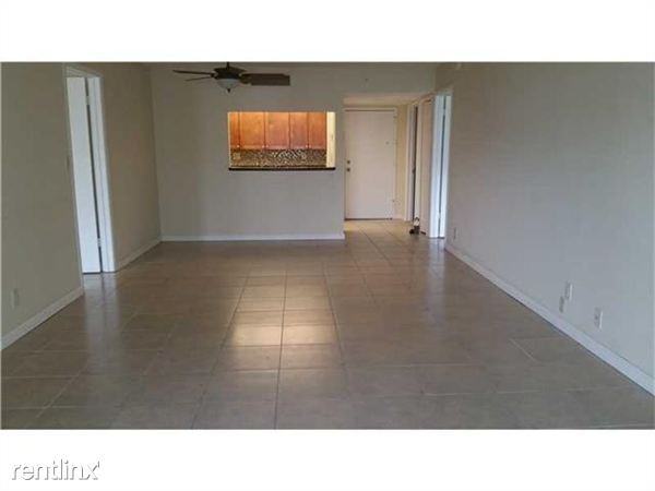 100 Lakeview Dr - Photo 3 of 14