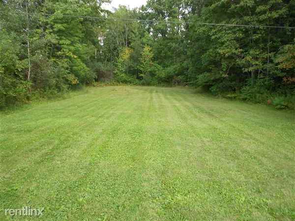 6242 Lapeer Rd - Photo 2 of 8