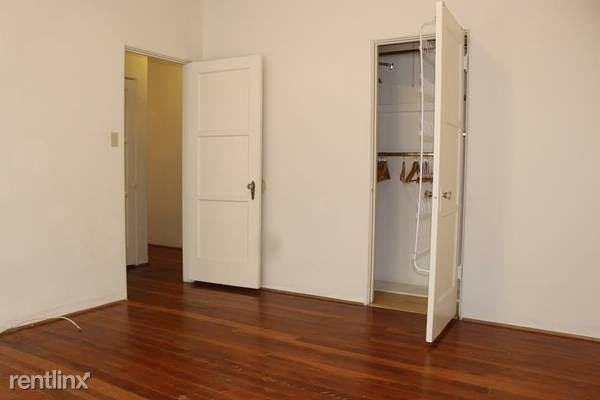 9932 Robbins Drive - Photo 3 of 10