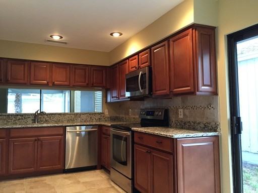 2633 Bent Hickory Cir - Photo 3 of 6