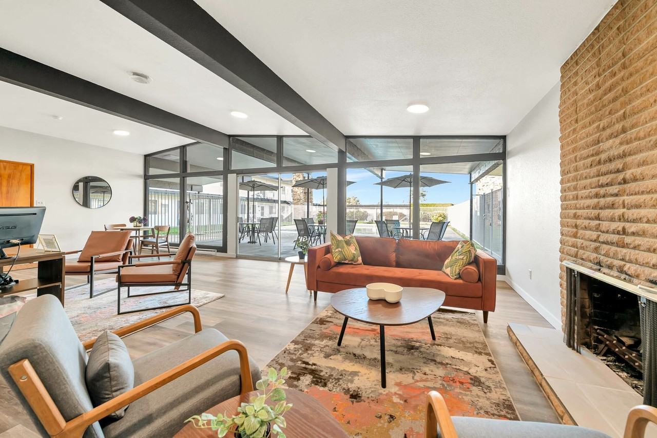 The Thomas - Photo 5 of 27