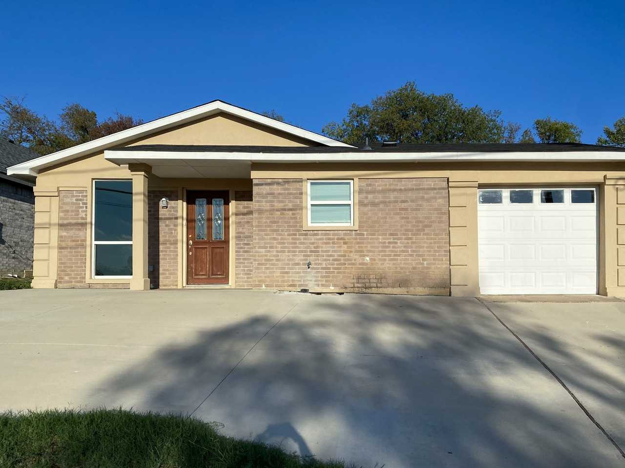 522 North Martin Luther King Junior Boulevard - Photo 3 of 17
