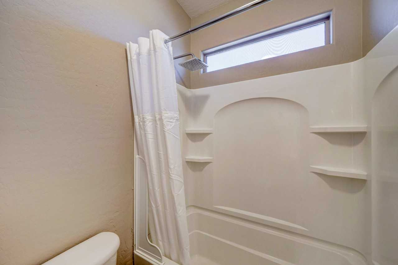 W Raymond St - Photo 5 of 19