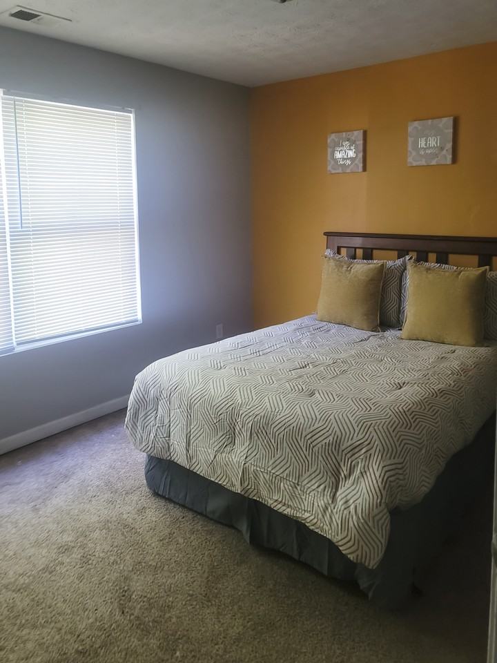 Fairington Ridge Cir - Photo 2 of 9