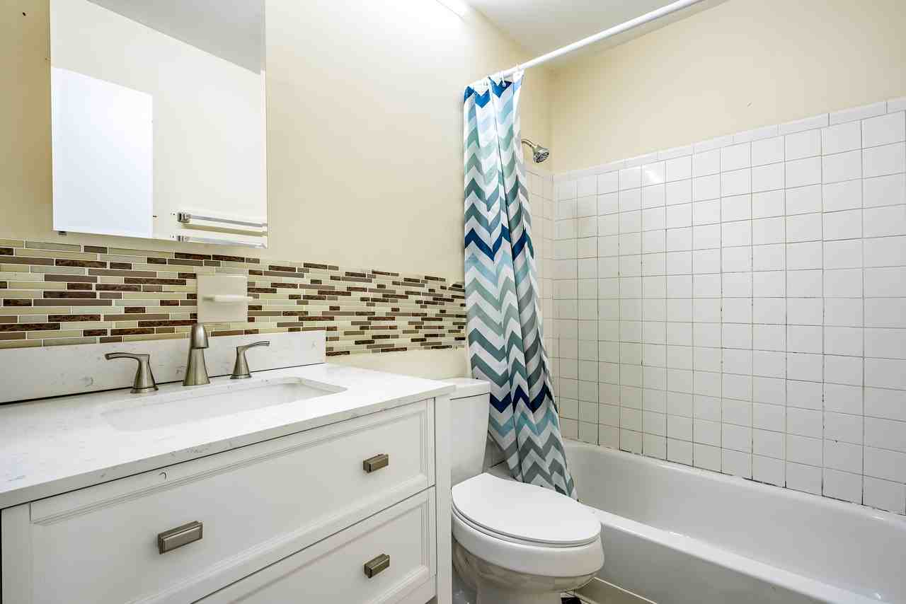 Carrollwood Dr - Photo 6 of 10