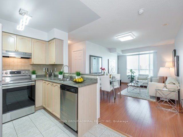 39 Oneida Crescent - Photo 2 of 5