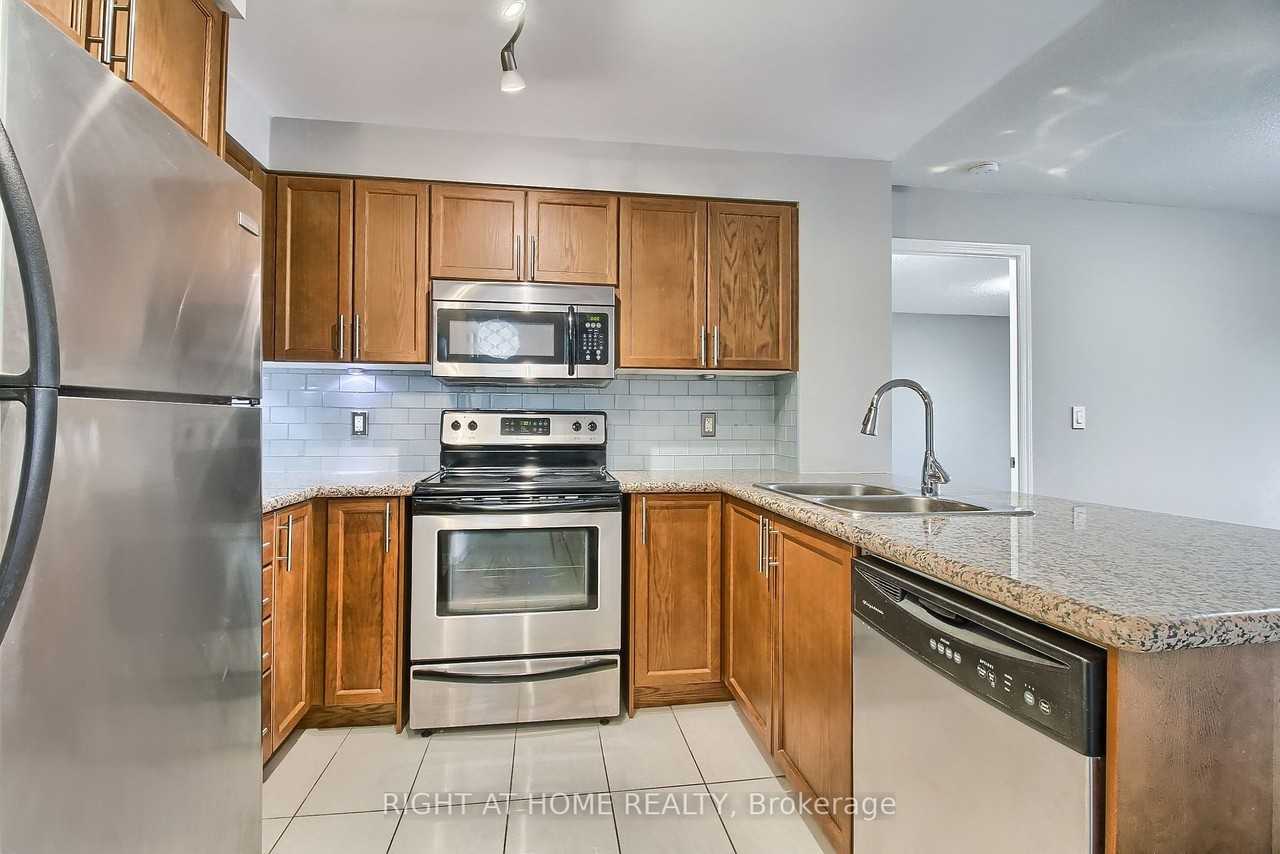 18 Harding Boulevard - Photo 2 of 5