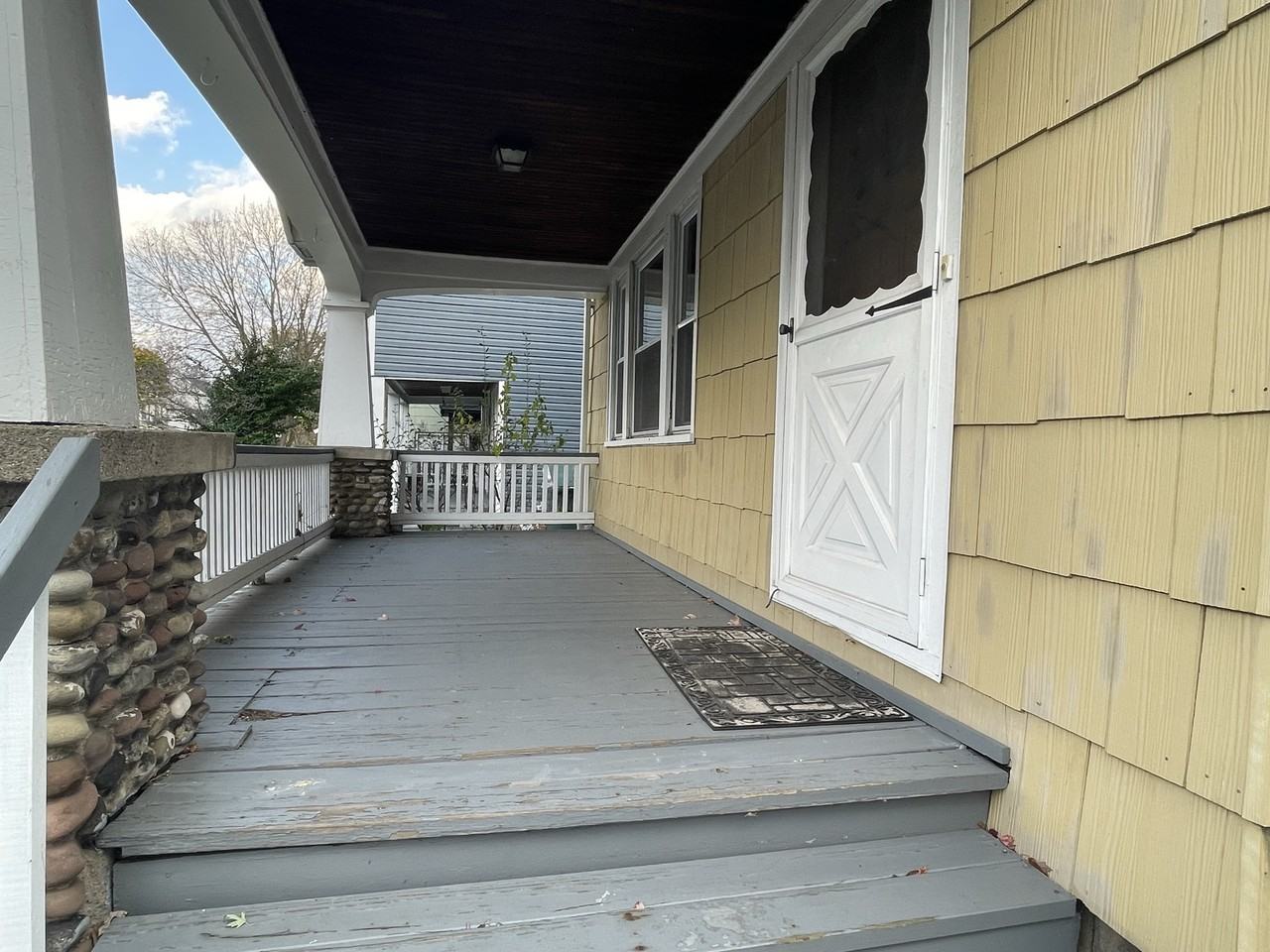 707 Parsells Avenue - Photo 2 of 11