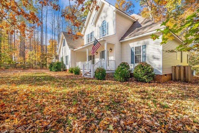3949 Olde Links Ct - Photo 2 of 38