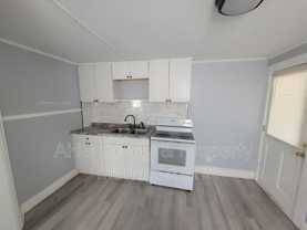 426 S Beaumont Ave - Photo 1 of 1