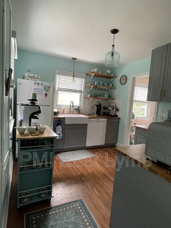 6 Anita Ave - Photo 3 of 10